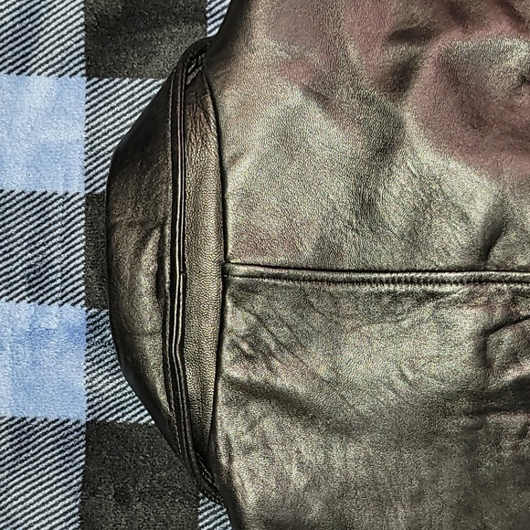 Vintage. 90s. Claiborne Outerwear. Lambskin leather jacket. Men's size XL - Picture 15 of 16